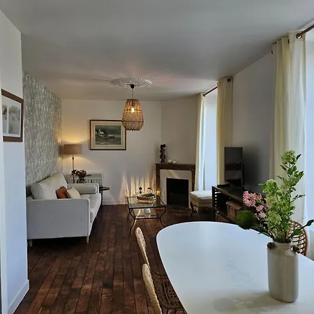 Le Menestrel Appartement Dinan Buitenkant foto